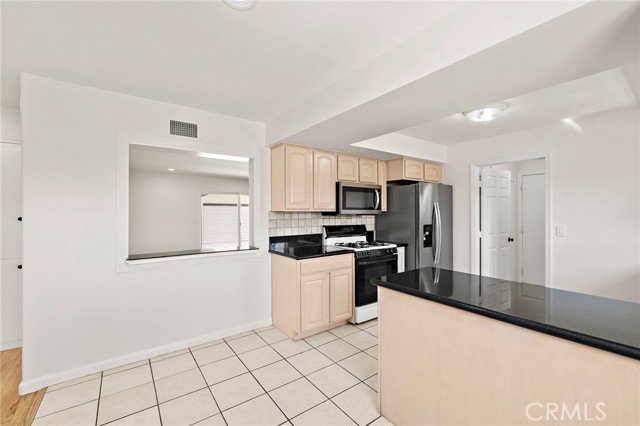 Detail Gallery Image 6 of 24 For 1409 E Orange Grove, Orange,  CA 92867 - 3 Beds | 2 Baths