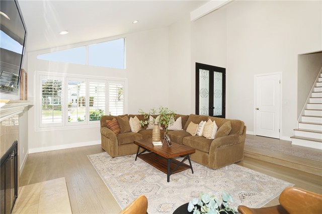 Detail Gallery Image 14 of 69 For 6494 Joshua St, Oak Park,  CA 91377 - 5 Beds | 3 Baths