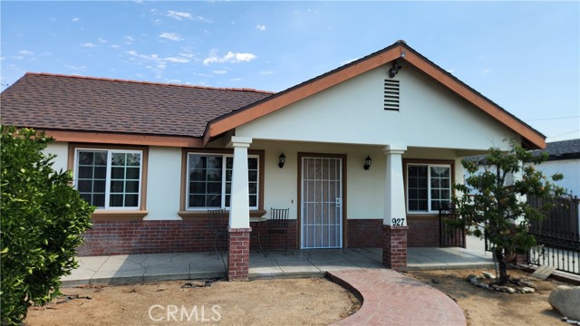 Detail Gallery Image 1 of 18 For 927 W 3rd St, Azusa,  CA 91702 - 2 Beds | 1 Baths