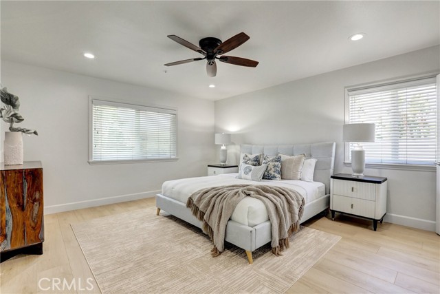 Detail Gallery Image 18 of 48 For 1112 Westcliff Dr, Newport Beach,  CA 92660 - 4 Beds | 4 Baths