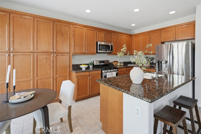 Detail Gallery Image 16 of 43 For 19345 Laroda Ln, Saugus,  CA 91350 - 3 Beds | 2/1 Baths