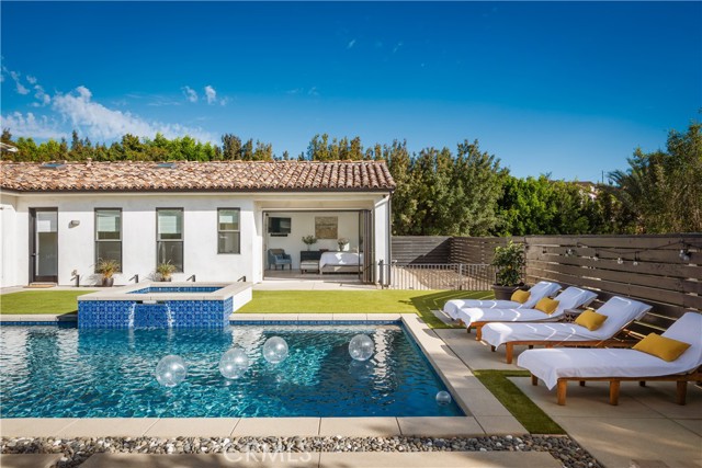 Detail Gallery Image 22 of 64 For 2318 Vista Grande, Vista,  CA 92084 - 5 Beds | 4 Baths