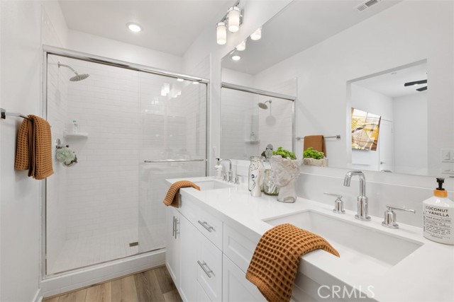 Image 24 of 51 For 242 Niebla Ln