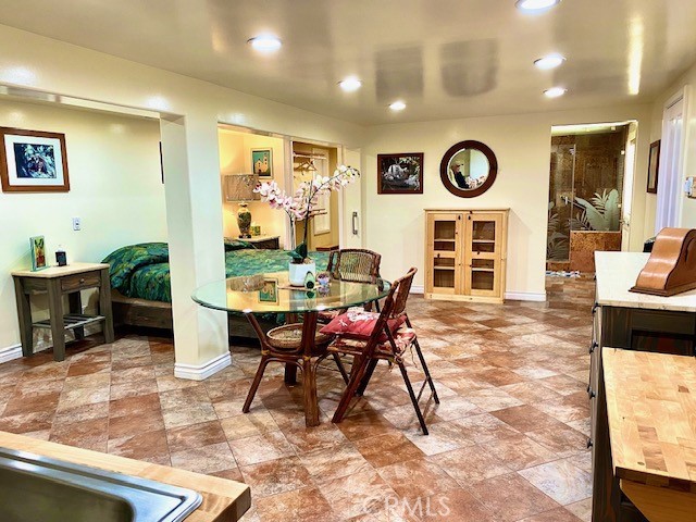 1361 W 35th Street