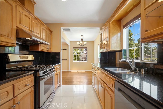 1715 Glorietta Avenue, Glendale CA: https://media.crmls.org/medias/e0172df2-f1b0-48d0-a12b-1c1881c5e64b.jpg