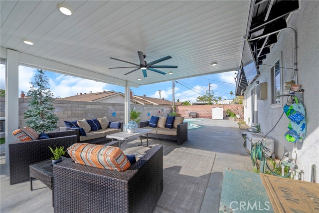 Detail Gallery Image 37 of 46 For 176 N Jetty Dr, Orange,  CA 92868 - 4 Beds | 2 Baths