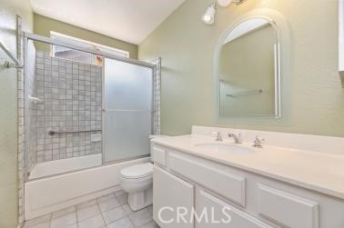 Image 31 of 40 For 16541 Creekside Road