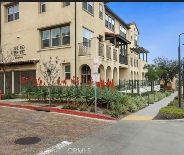 Detail Gallery Image 2 of 8 For 154 Hass Ln, La Habra,  CA 90631 - 2 Beds | 3 Baths