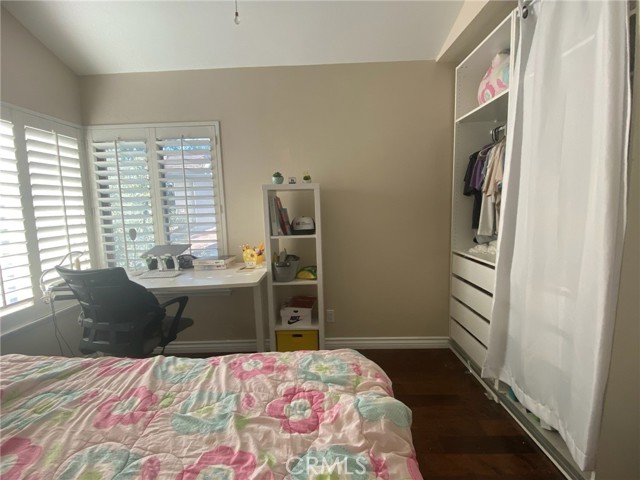 2408 N North Creek Lane, Fullerton CA: https://media.crmls.org/medias/e01a2f1c-fb20-4733-a287-0a491298f1c0.jpg