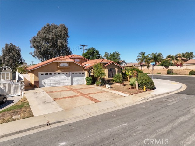 Detail Gallery Image 2 of 29 For 13005 Felisa St, Moreno Valley,  CA 92553 - 3 Beds | 2 Baths