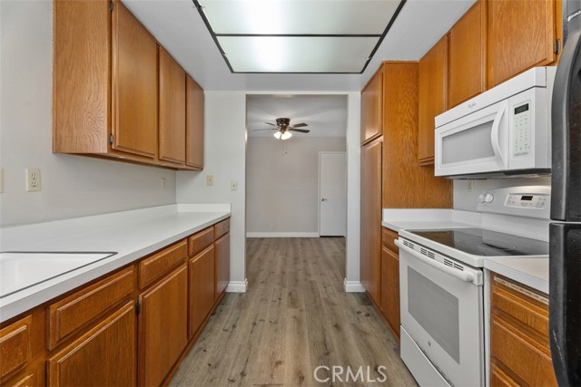 Detail Gallery Image 15 of 32 For 193 Tarocco, Irvine,  CA 92618 - 2 Beds | 2 Baths