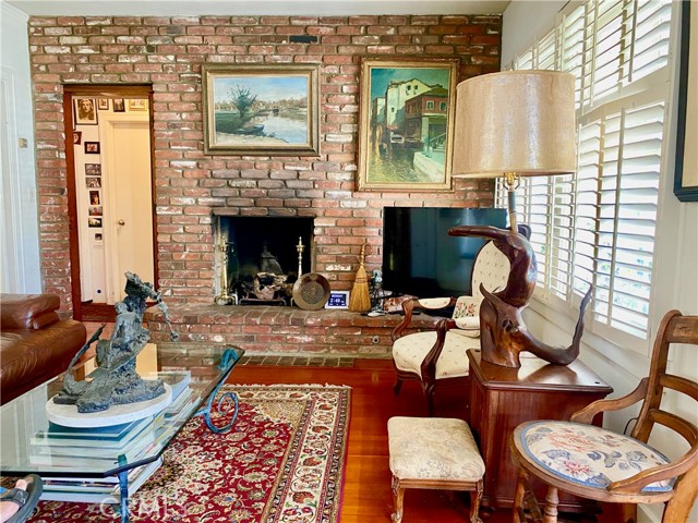 1407 N Bay Front E, Newport Beach CA: https://media.crmls.org/medias/e01c3421-e21d-4bbb-9e62-d00ed3cc9cc5.jpg