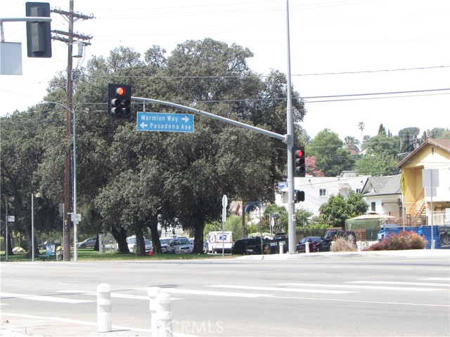 Image 16 of 50 For 3900 Figueroa