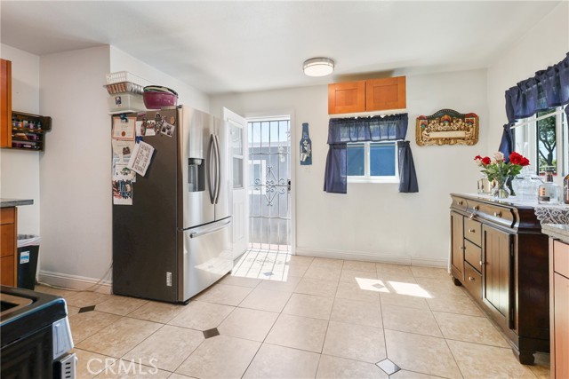 Detail Gallery Image 15 of 33 For 704 Kilson Dr, Santa Ana,  CA 92701 - 3 Beds | 1 Baths
