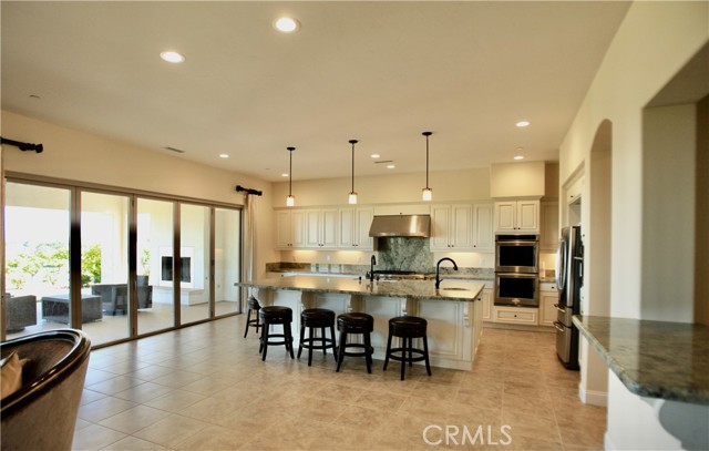 Detail Gallery Image 4 of 42 For 41907 Arbor Glen Dr., Temecula,  CA 92592 - 5 Beds | 4/1 Baths