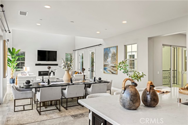 51 Dunmore, Irvine CA: https://media.crmls.org/medias/e01f9510-7da0-422f-ae7c-0d08b8f73dc2.jpg