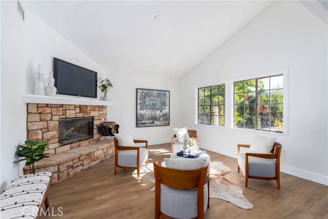 Detail Gallery Image 15 of 42 For 24412 Voltara Ct, Calabasas,  CA 91302 - 4 Beds | 4 Baths