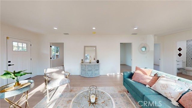 Detail Gallery Image 18 of 74 For 1330 W 2nd St, Santa Ana,  CA 92703 - 3 Beds | 1 Baths