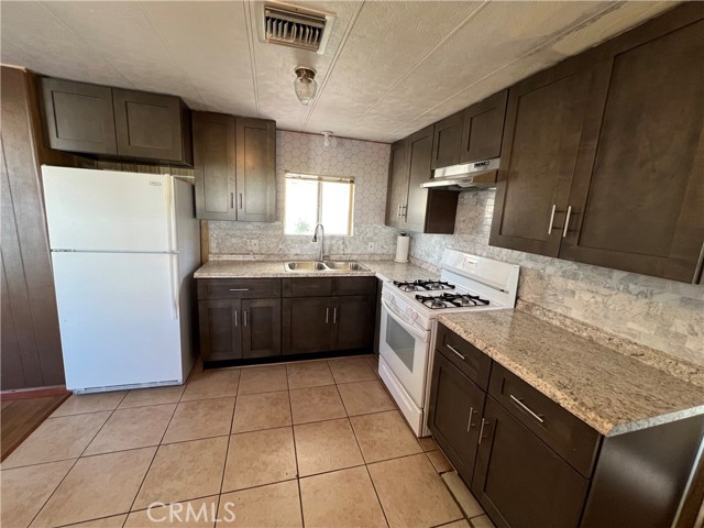 Detail Gallery Image 4 of 22 For 1441 Paso Real #237,  Rowland Heights,  CA 91748 - 2 Beds | 2 Baths