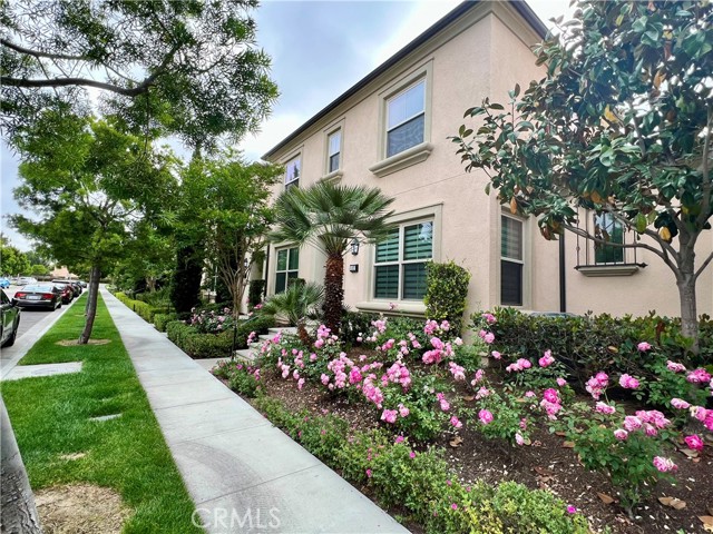 110 Waterleaf, Irvine CA: https://media.crmls.org/medias/e020b6aa-f440-4922-b289-6ac2c823f597.jpg