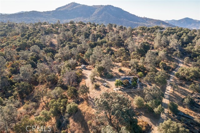 34689 Whispering Springs Lane, Tollhouse CA: https://media.crmls.org/medias/e020bff7-f457-4a14-a7e5-779bfd0b1fdb.jpg