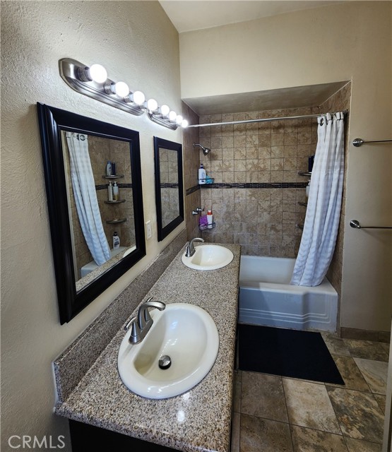 Detail Gallery Image 19 of 39 For 1788 W 37th Pl., Los Angeles,  CA 90018 - 3 Beds | 1 Baths