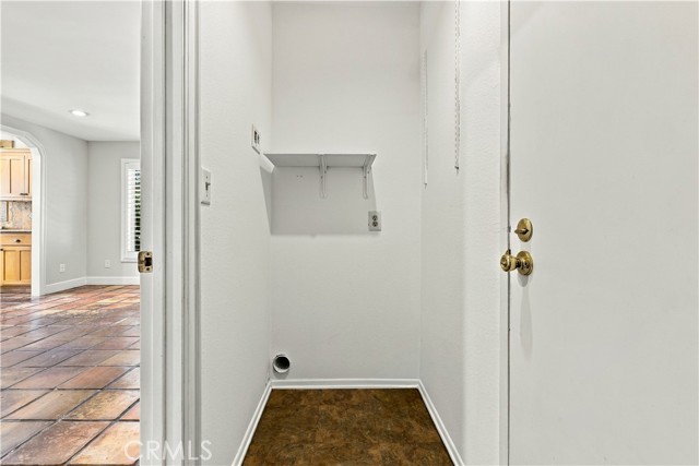 15444 Marilla Street photo 32