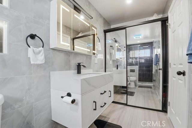 Detail Gallery Image 10 of 34 For 4020 E 61st, Huntington Park,  CA 90255 - 3 Beds | 2 Baths