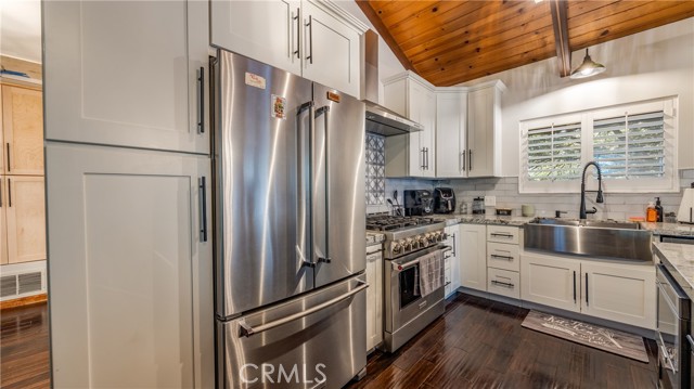 Detail Gallery Image 11 of 40 For 370 Weisshorn Dr, Crestline,  CA 92325 - 2 Beds | 2 Baths