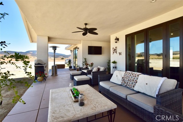 50645 Lockwood Road, Lockwood CA: https://media.crmls.org/medias/e0230a24-ae3b-48ff-a3b4-3a4687de5611.jpg