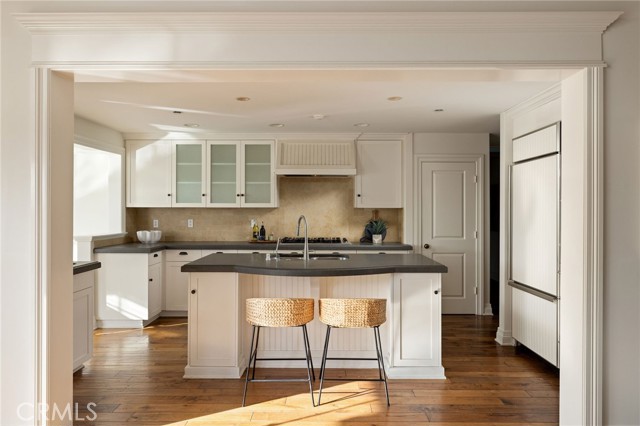 633 Rockford Road, Corona del Mar CA: https://media.crmls.org/medias/e0231eed-17ee-4dc0-9f42-a2150936e255.jpg