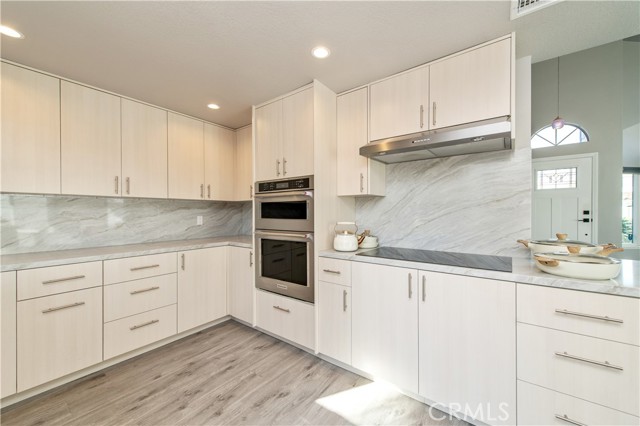 Detail Gallery Image 4 of 38 For 26182 Vintage Woods, Lake Forest,  CA 92630 - 4 Beds | 3 Baths