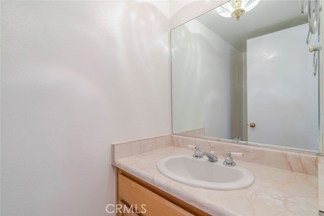 Detail Gallery Image 16 of 38 For 9000 Vanalden Ave #117,  Northridge,  CA 91324 - 3 Beds | 3 Baths