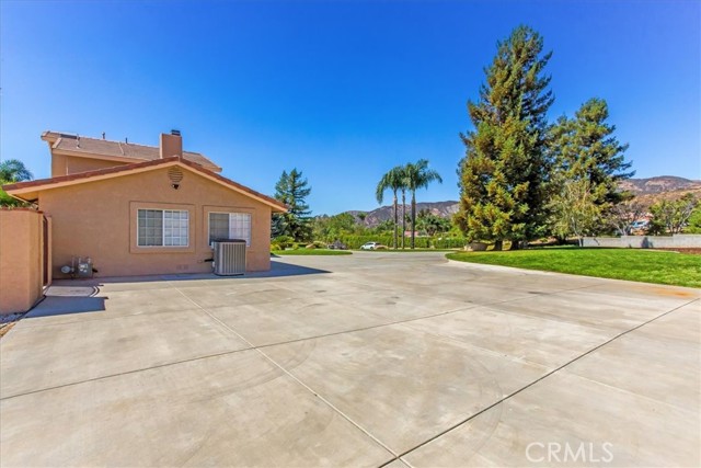 35225 Crystal Street, Yucaipa CA: https://media.crmls.org/medias/e025264f-1d65-46a8-8df2-20e5e11448e3.jpg