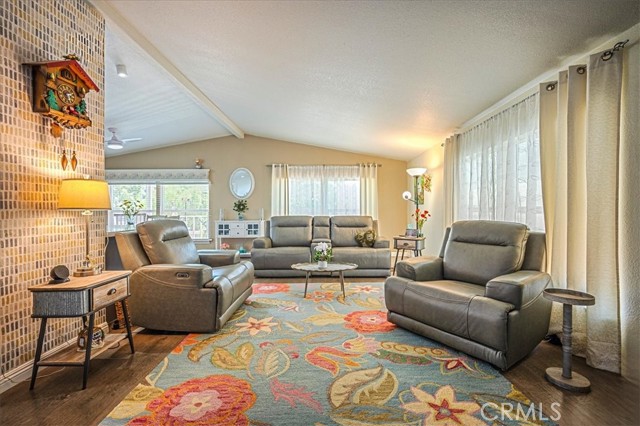 Detail Gallery Image 6 of 52 For 15181 Van Buren Bld #178,  Riverside,  CA 92504 - 3 Beds | 2 Baths