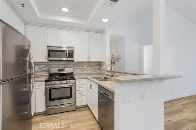 Detail Gallery Image 3 of 31 For 65 Whippoorwill Ln, Aliso Viejo,  CA 92656 - 2 Beds | 2 Baths