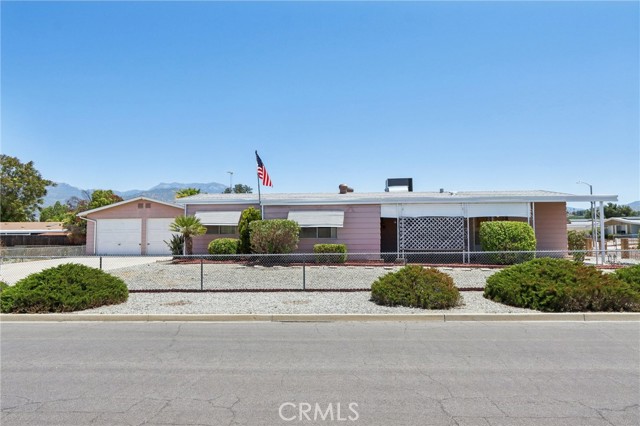 Detail Gallery Image 5 of 45 For 43740 Payne Avenue, Hemet,  CA 92544 - 2 Beds | 2 Baths