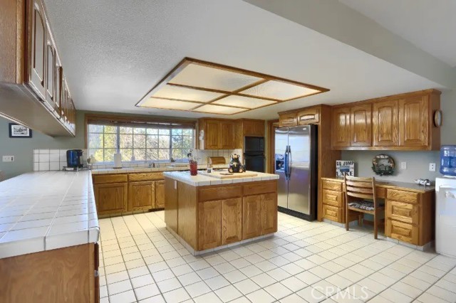 Detail Gallery Image 13 of 68 For 38830 Road 274, Bass Lake,  CA 93604 - 3 Beds | 3 Baths