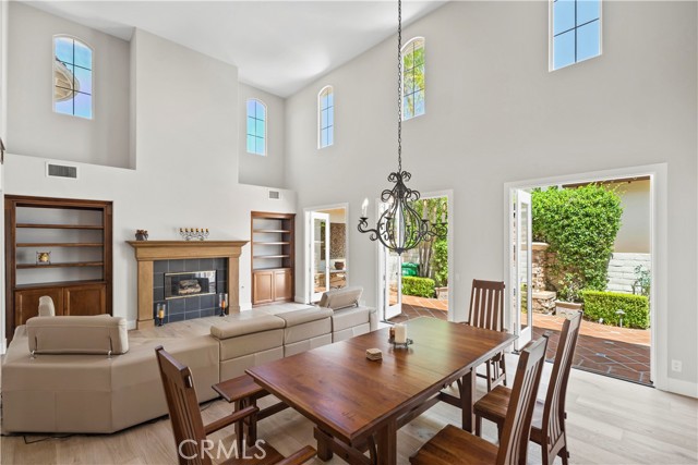 Detail Gallery Image 9 of 58 For 32 New Dawn, Irvine,  CA 92620 - 5 Beds | 4/1 Baths