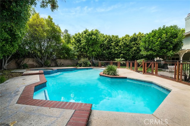 20516 Germain Street, Chatsworth CA: https://media.crmls.org/medias/e02883a1-9c65-4a51-87fa-5f15f4d4ba80.jpg