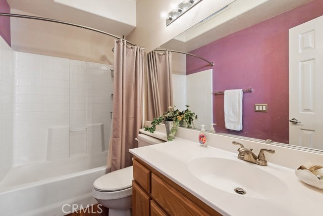 Detail Gallery Image 13 of 22 For 27800 Blaze Ln, Menifee,  CA 92585 - 3 Beds | 2/1 Baths