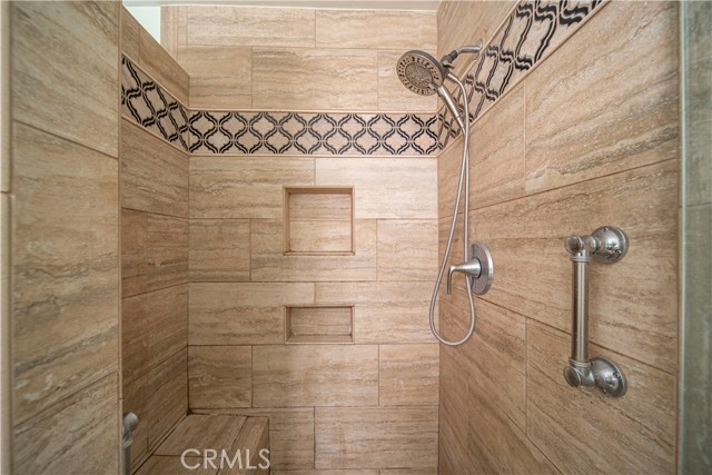 11811 La Serna Drive, Whittier CA: https://media.crmls.org/medias/e028d7dd-274e-474b-b0f0-6c92830c8a51.jpg