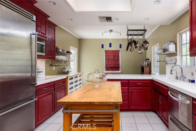 Detail Gallery Image 12 of 38 For 1515 Indiana Ave, South Pasadena,  CA 91030 - 5 Beds | 3/1 Baths