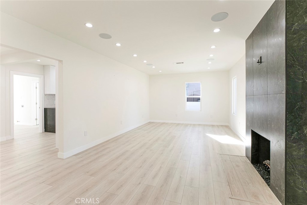 1440 N Maple StreetBurbank img 53