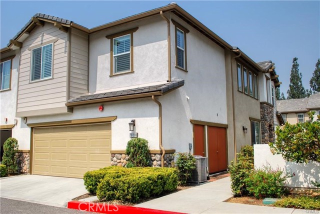 18098 Burke Lane, Yorba Linda CA: https://media.crmls.org/medias/e02bc420-2a46-40b7-b244-e076c646f84c.jpg