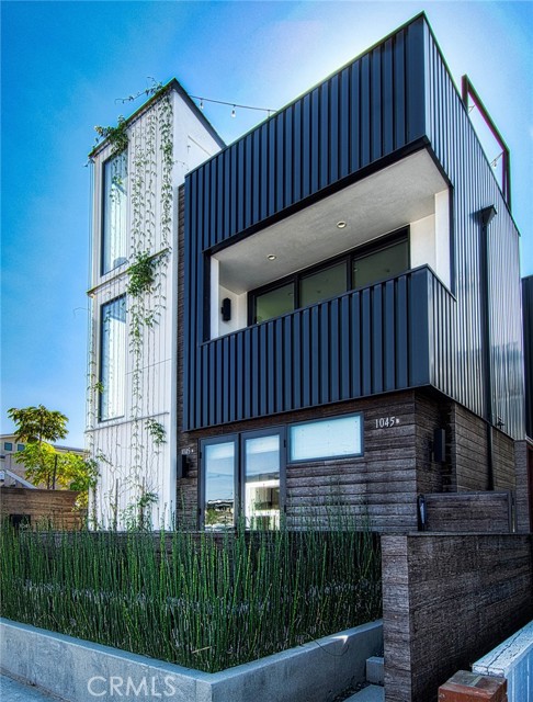 Detail Gallery Image 17 of 17 For 1045 W Balboa Blvd, Newport Beach,  CA 92661 - 3 Beds | 2/1 Baths