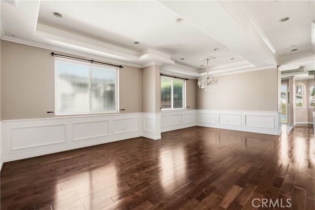 Detail Gallery Image 7 of 66 For 406 N Fairview, Burbank,  CA 91505 - 5 Beds | 4/1 Baths