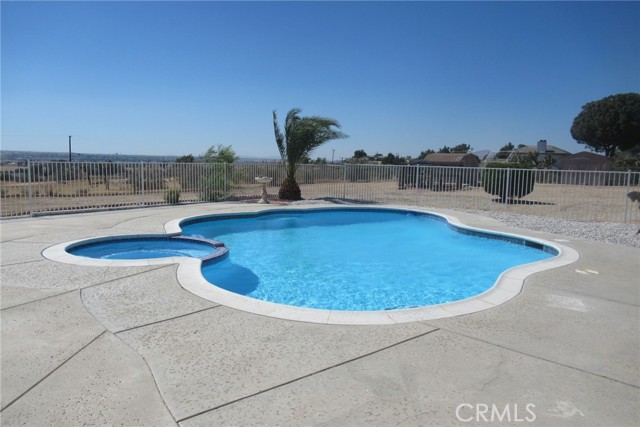 Detail Gallery Image 27 of 35 For 11604 Itoya Vista St, Apple Valley,  CA 92308 - 3 Beds | 2/1 Baths