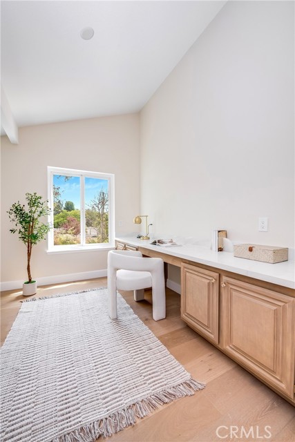 20516 Germain Street, Chatsworth CA: https://media.crmls.org/medias/e02d6236-52da-4aa7-b2e1-8c6b75e8f139.jpg