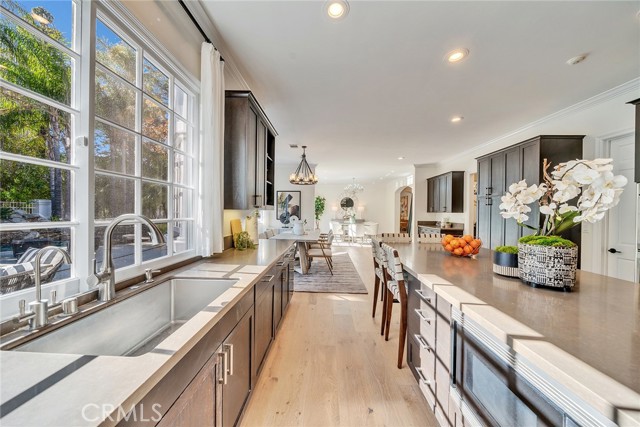 5451 Newcastle Lane, Calabasas CA: https://media.crmls.org/medias/e02e3a33-5397-414a-a73d-42054d0043a3.jpg